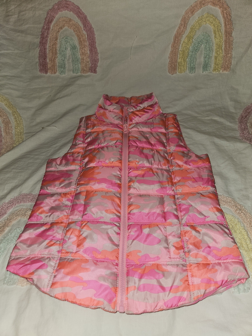 Pink & Coral Camo Puffer Vest - Girls
